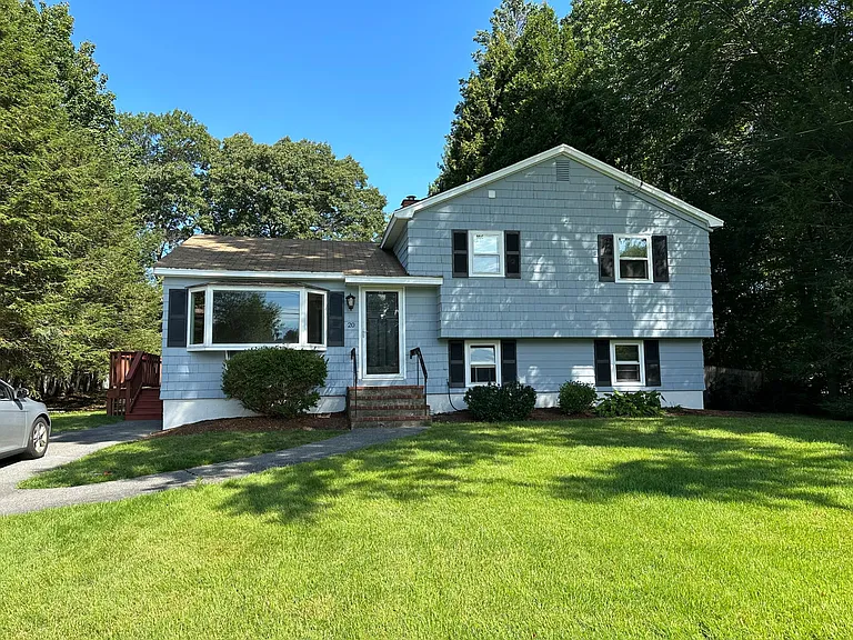 20 Glad Valley Dr — Photo 1