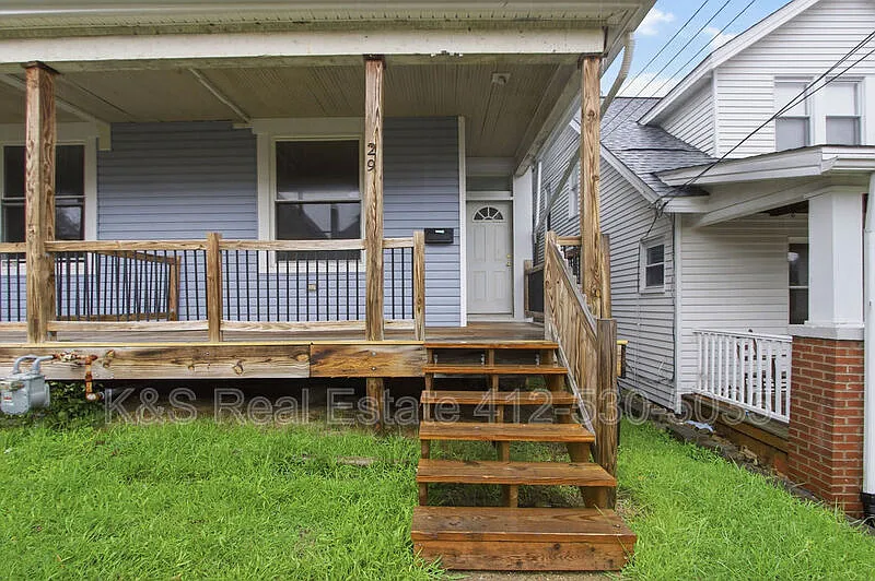 4 bed, 1.0 bath, $1,700 — Photo 3