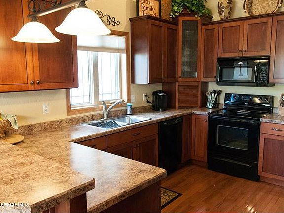 5th image of 1115 Jadden Ln SE