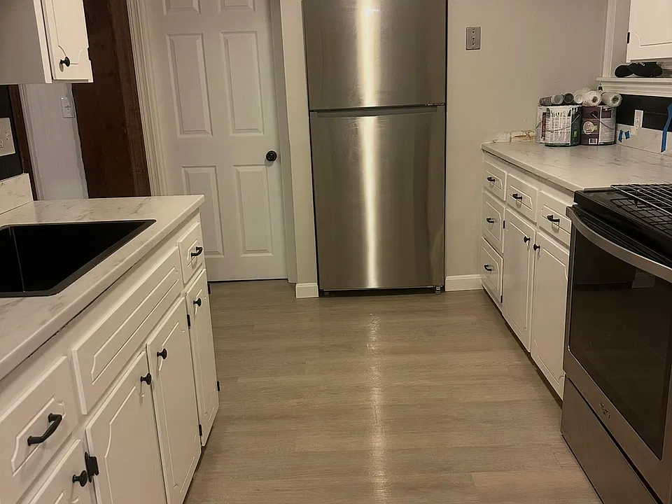 64 Walnut St #1R