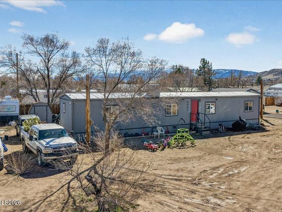 5607 Pearl Dr, Sun Valley, NV 89433