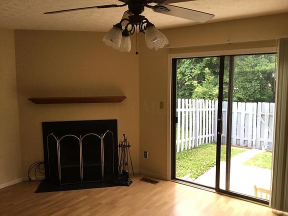 2nd image of 815 Crofton Pl