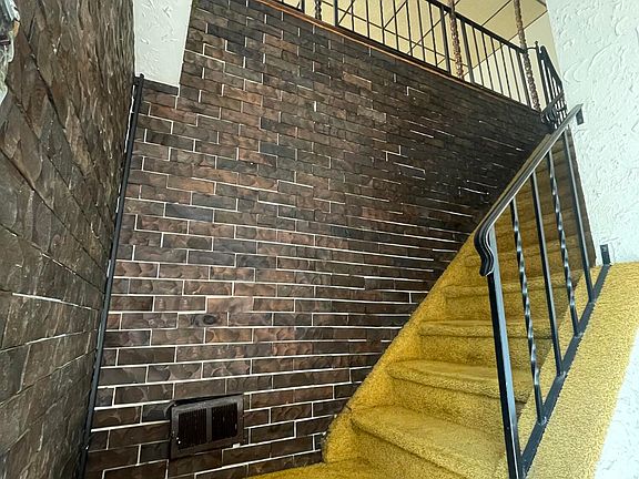 3rd image of 439 Cortelyou Ave