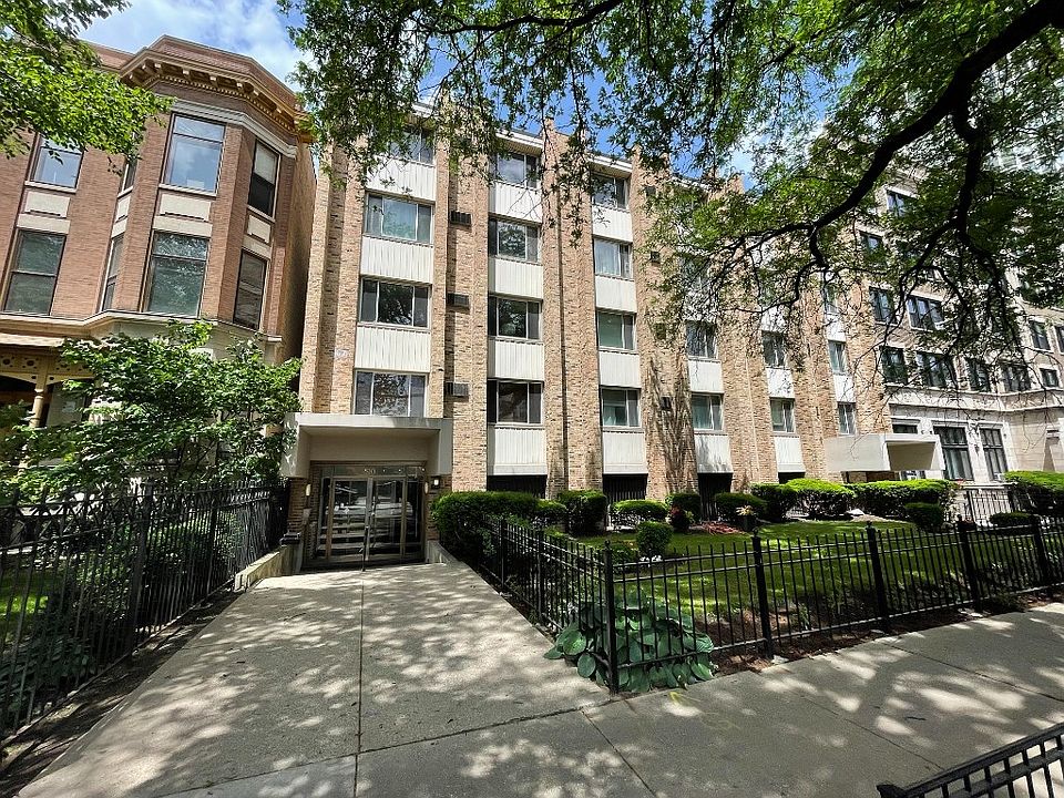 1st image of 510 W Fullerton Pkwy APT 205
