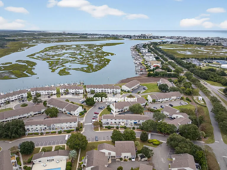 120 Driftwood Ct — Photo 30
