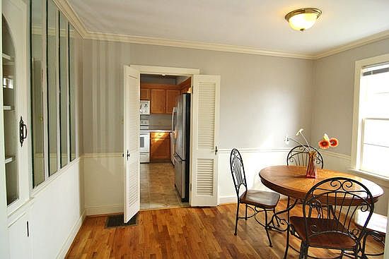 5th image of 909 E Rodney Dr