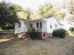 545 Lovelace Rd, Fall Branch, TN 37656