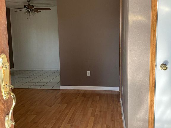 4th image of 5945 W Golden Ln