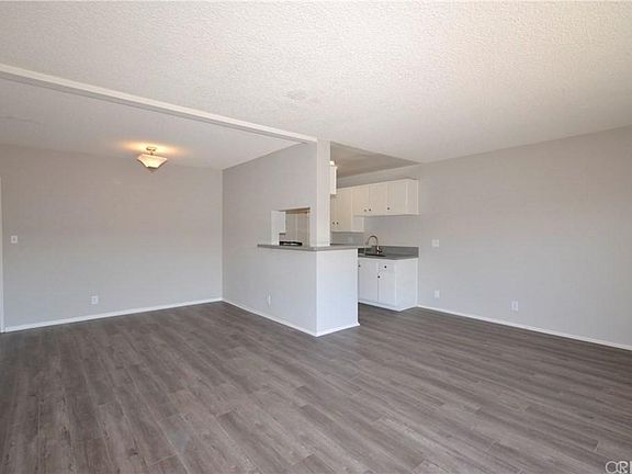 5th image of 855 Victor Ave APT 308