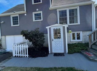 18 Sunset Dr, Old Lyme, CT 06371