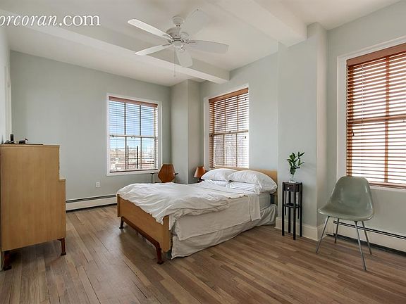 4th image of 143 Avenue B APT 10G