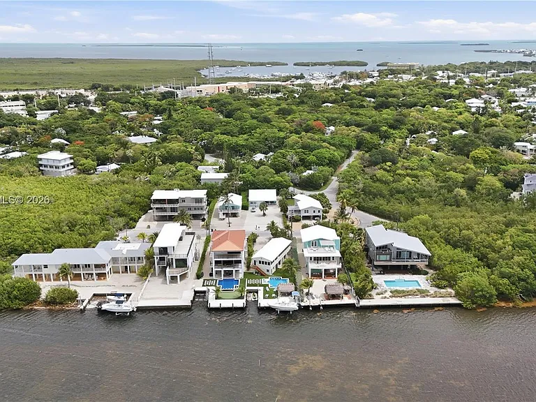 235 Tavernier Dr — Photo 39