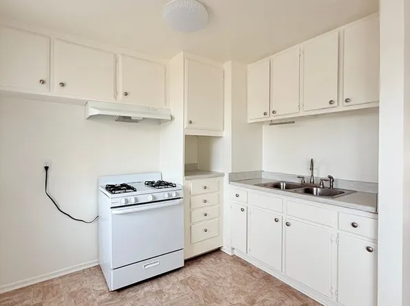 Emerald, 3455 Emerald St #15, Torrance, CA 90503