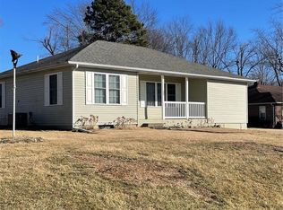 304 N Alvarado Ave, Belle, MO 65013
