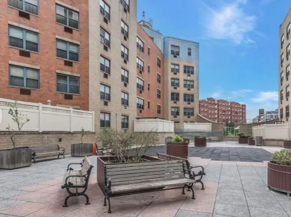 68 Garden Street image 8 of 31