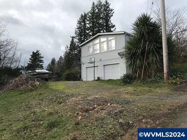 357 SE Elder St, Toledo, OR 97391