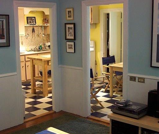 5th image of 121 Grove St