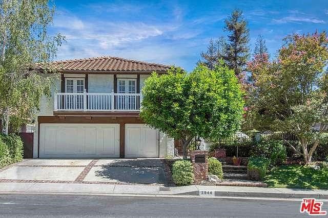 1st image of 2944 Bottlebrush Dr