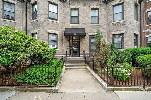 30 Peterborough St #H Photo 1