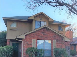 742 Red Oak Dr, Lewisville, TX 75067