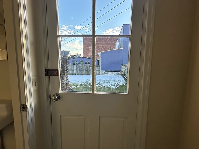 76 W Pomfret St #1 — Photo 9