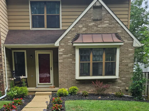 10243 Roberts Common Ln, Burke, VA 22015