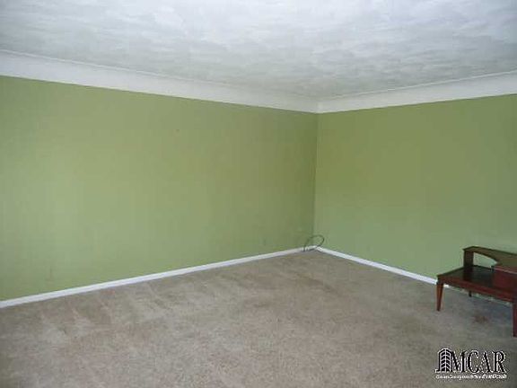3rd image of 8333 Eastwood St