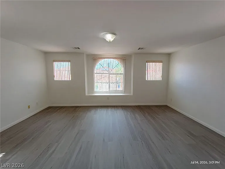 8525 Titania Ct — Photo 10