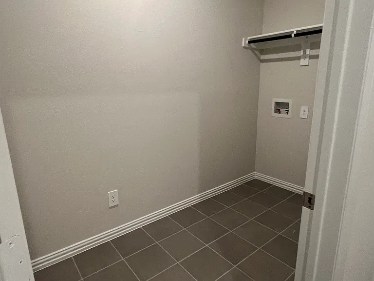 4005 Turpin Dr — Photo 27