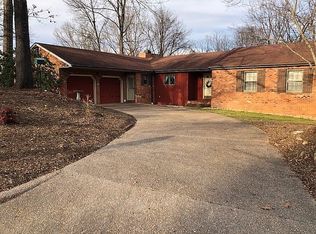 3329 One Oak Rd, Roanoke, VA 24018