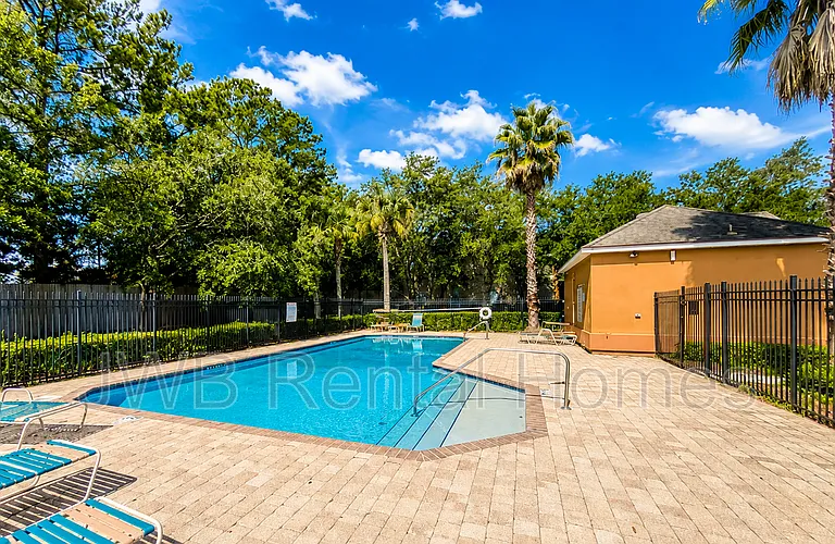 6869 Lake Mist Ln — Photo 1