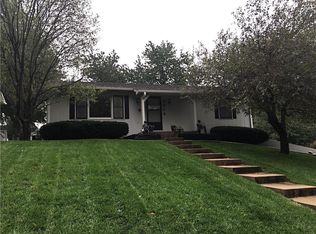 2914 County Line Rd, Saint Joseph, MO 64506