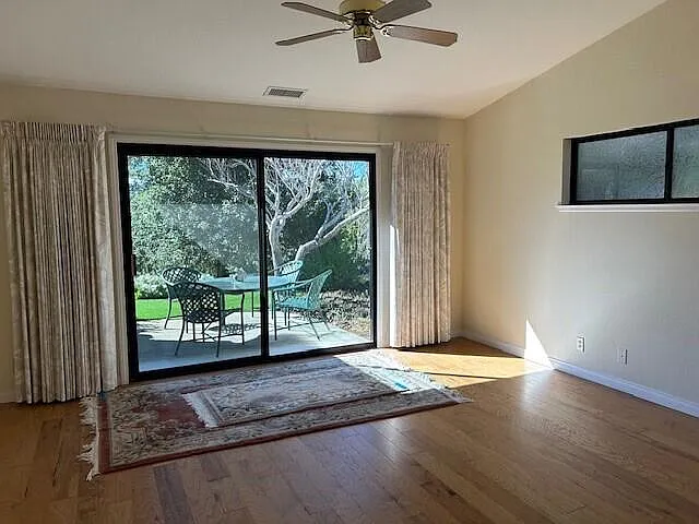 692 Hillside Dr — Photo 15