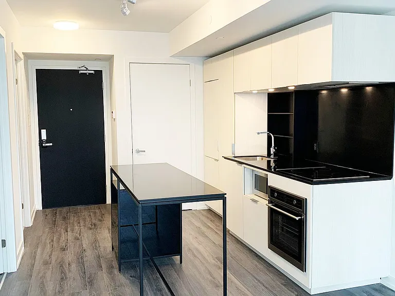 77 Shuter St #513 — Photo 3