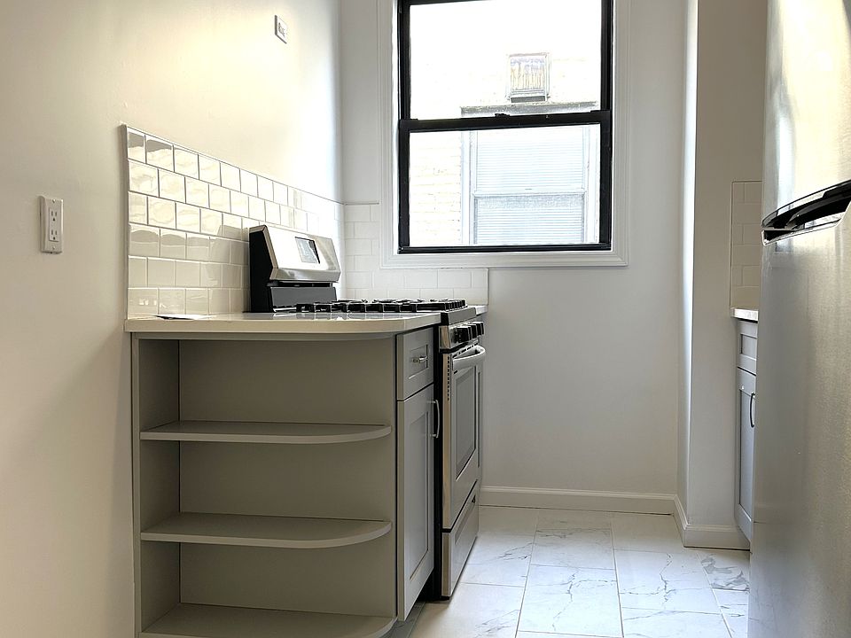 1st image of 23-20 36th St #3R