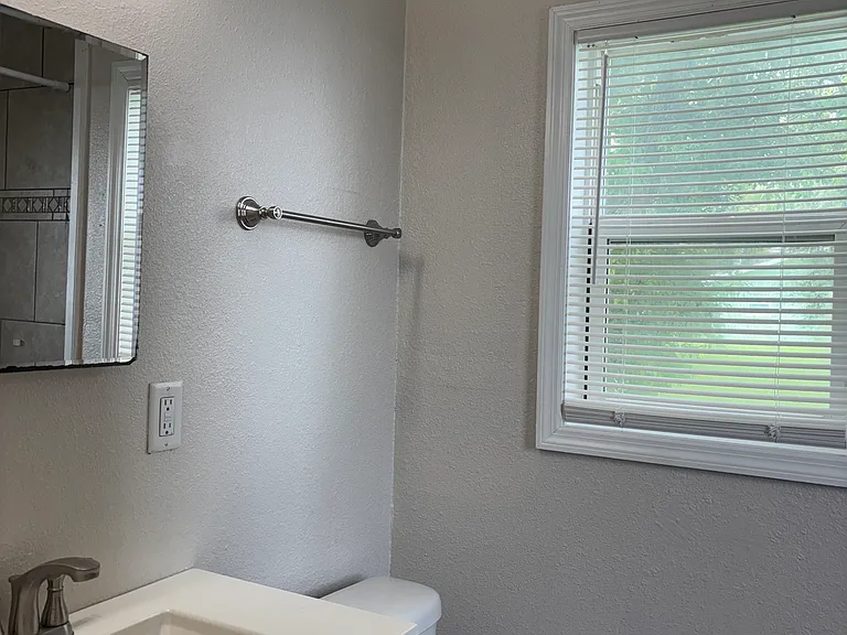 1420 Avocado Ave — Photo 8