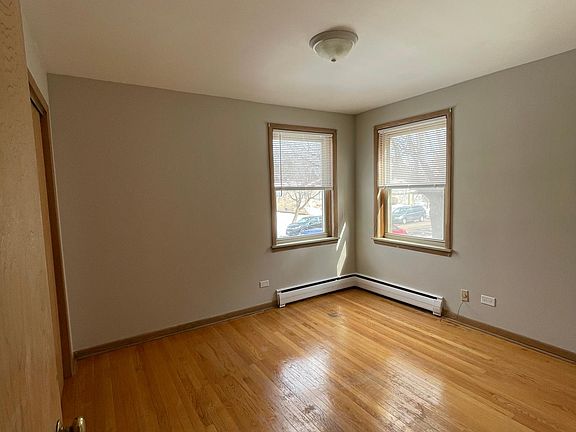 3rd image of 6756 N Sauganash Ave #2N