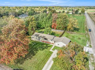 10142 Calkins Rd, Swartz Creek, MI 48473