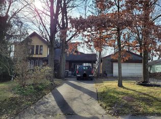 108 Elmwood Ave, Barberton, OH