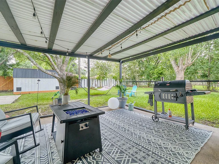 5911 Dawnridge Dr — Photo 33