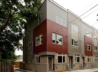 880 N Lawrence St, Philadelphia, PA 19123