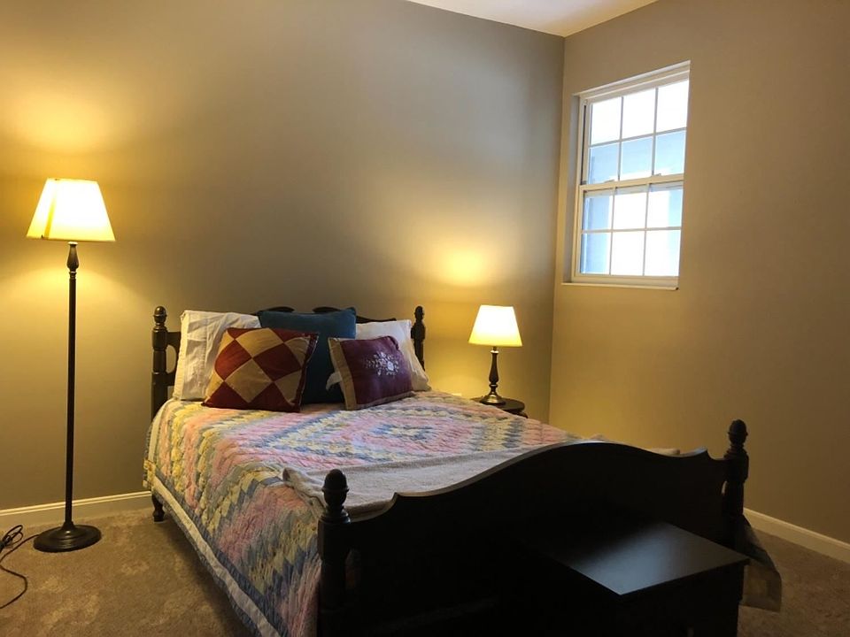 2nd image of 6688 Adena Cir