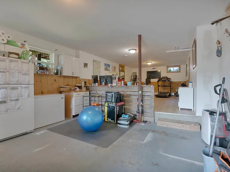 77 Barkers Pond Rd — Photo 14
