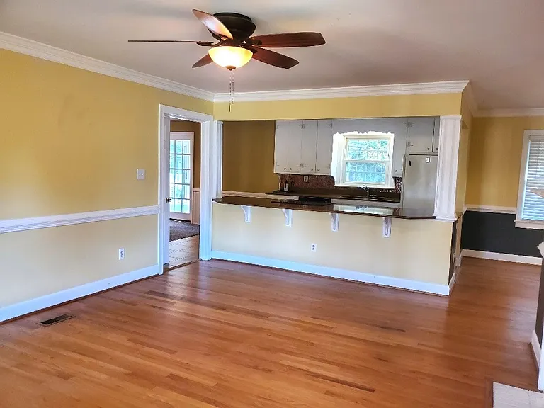 1601 Hopkins Dr — Photo 8