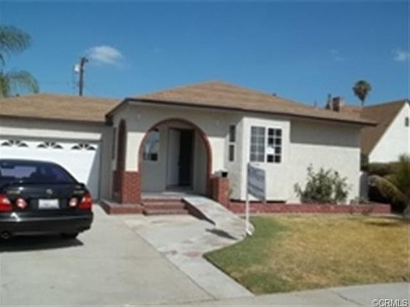 2nd image of 7503 Passons Blvd
