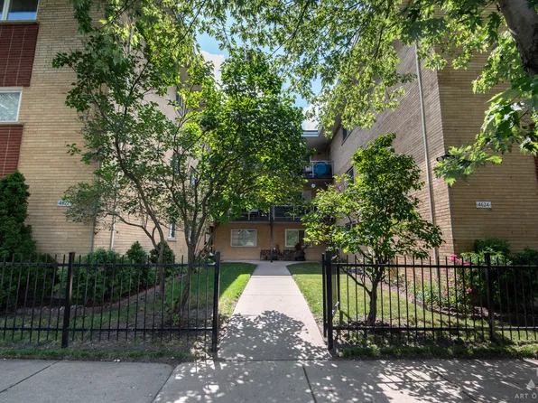 4624 River Rd APT 1B, Schiller Park, IL 60176