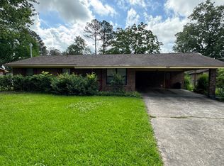 2007 Hickory St, Starkville, MS 39759