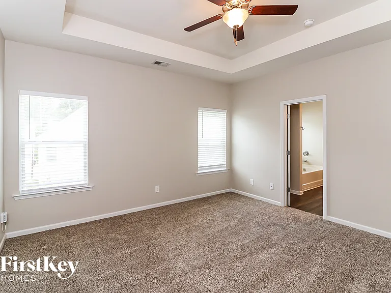 195 Bryon Ln — Photo 10