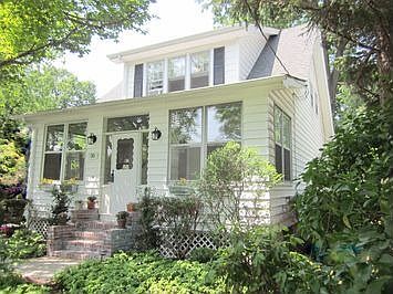 1st image of 30 Central Dr