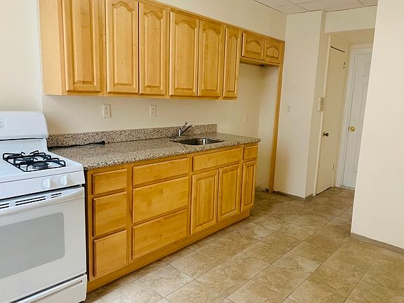3rd image of 8418 13th Ave APT 1R